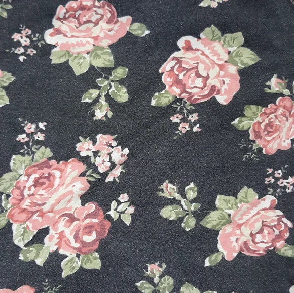 SOLD! Vintage 90s skater fairycore grunge fitted floral rose tank top - Picture 2 of 3
